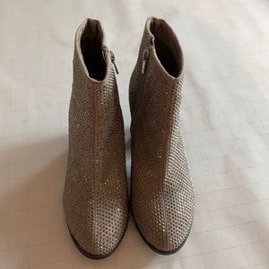 Gently used Juicy Couture Boots Size 7